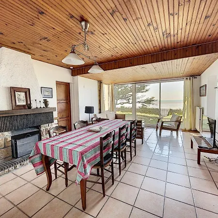 En Front De Avec Acces Direct, Jardin Clos, Et Parking A Proximite Des Commerces - Fr-1-361-488 *
