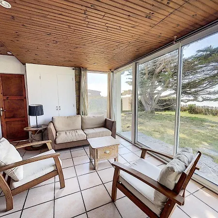 En Front De Avec Acces Direct, Jardin Clos, Et Parking A Proximite Des Commerces - Fr-1-361-488