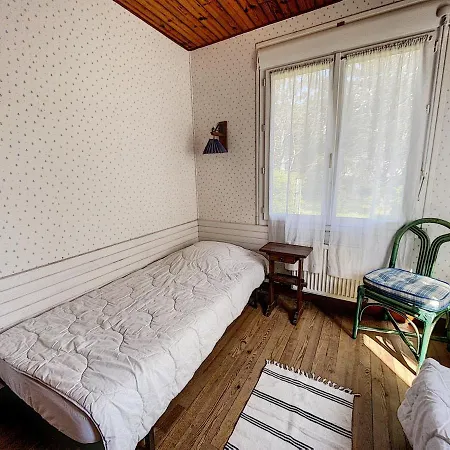En Front De Avec Acces Direct, Jardin Clos, Et Parking A Proximite Des Commerces - Fr-1-361-488 * ז'ולוביל-לה-פאן